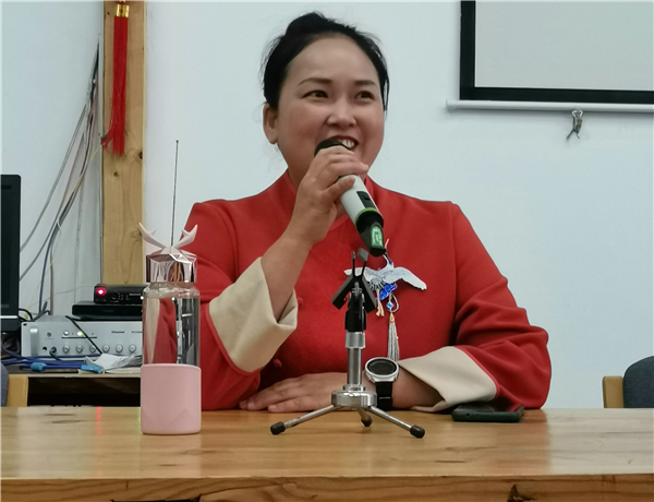 周娟娟0.jpg 周娟娟0.jpg